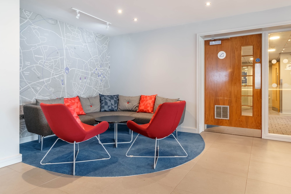 Walsall Vacations - Holiday Inn Express Walsall M6J10, an IHG Hotel - Property Image 2