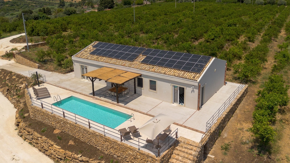 Villa Frescura con Piscina by Wonderful Italy