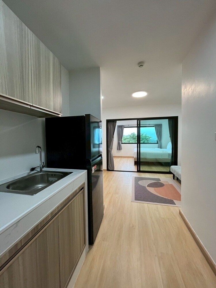 Hill Bay Suites
