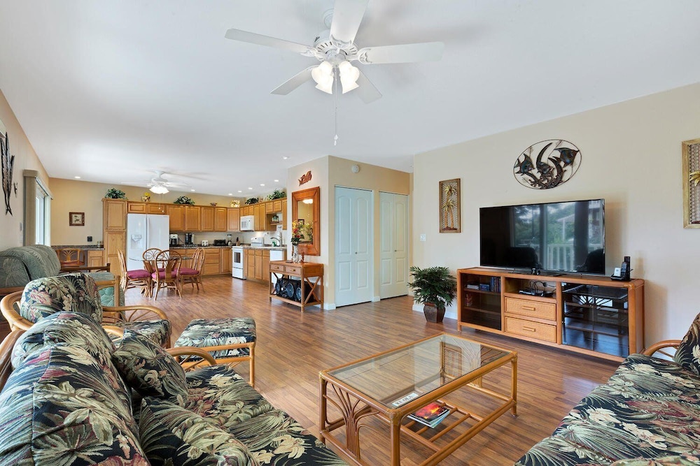 Ocean View - Wifi - Steps to Snorkeling Beach- Vrkcv