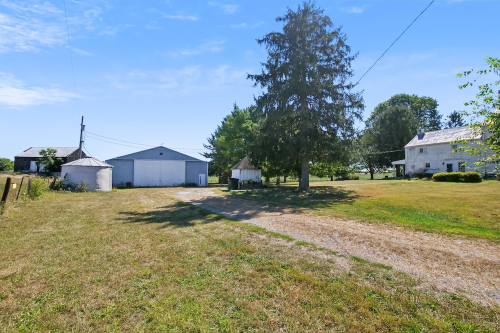 Peaceful Retreat With Scenic Surroundings 4 Bedroom Home