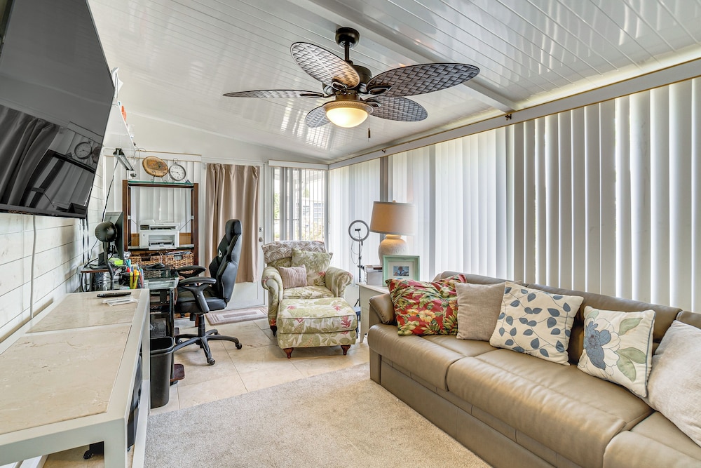 4 Mi to Dtwn Sarasota! Family Home w/ Pool Access