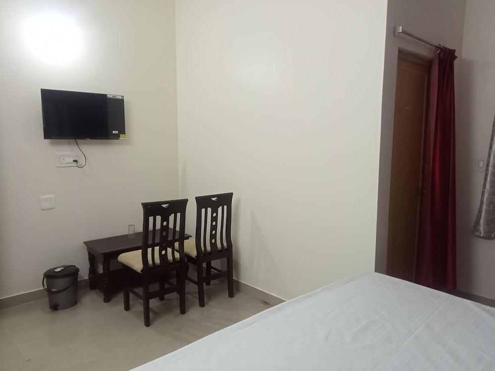 ASHOK NANDINI GUEST HOUSE