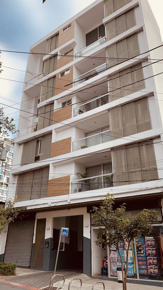 Hotel New Cozy Apartment, Zona 4 - Image 1