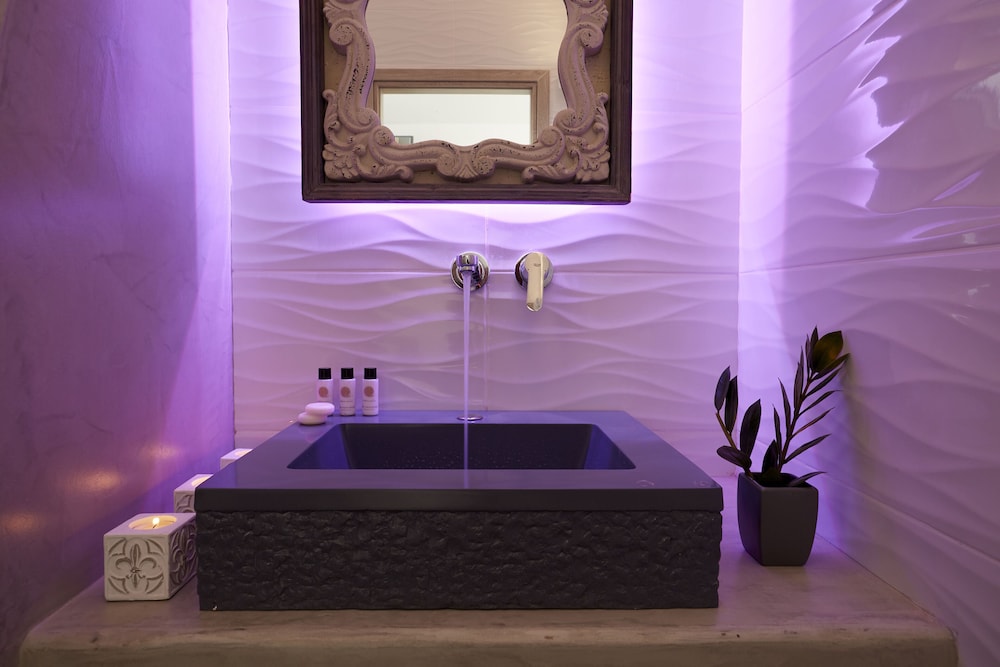 Amara Suites Santorini photo 5