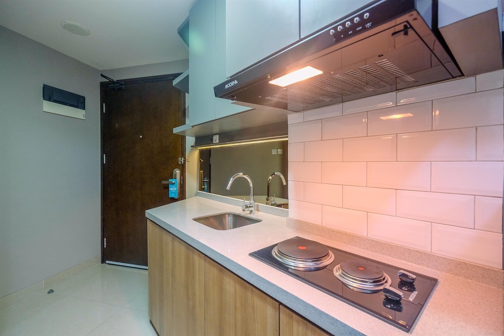 Fully Furnished with Comfortable 1BR Apartment at Mustika Golf Residence view 5