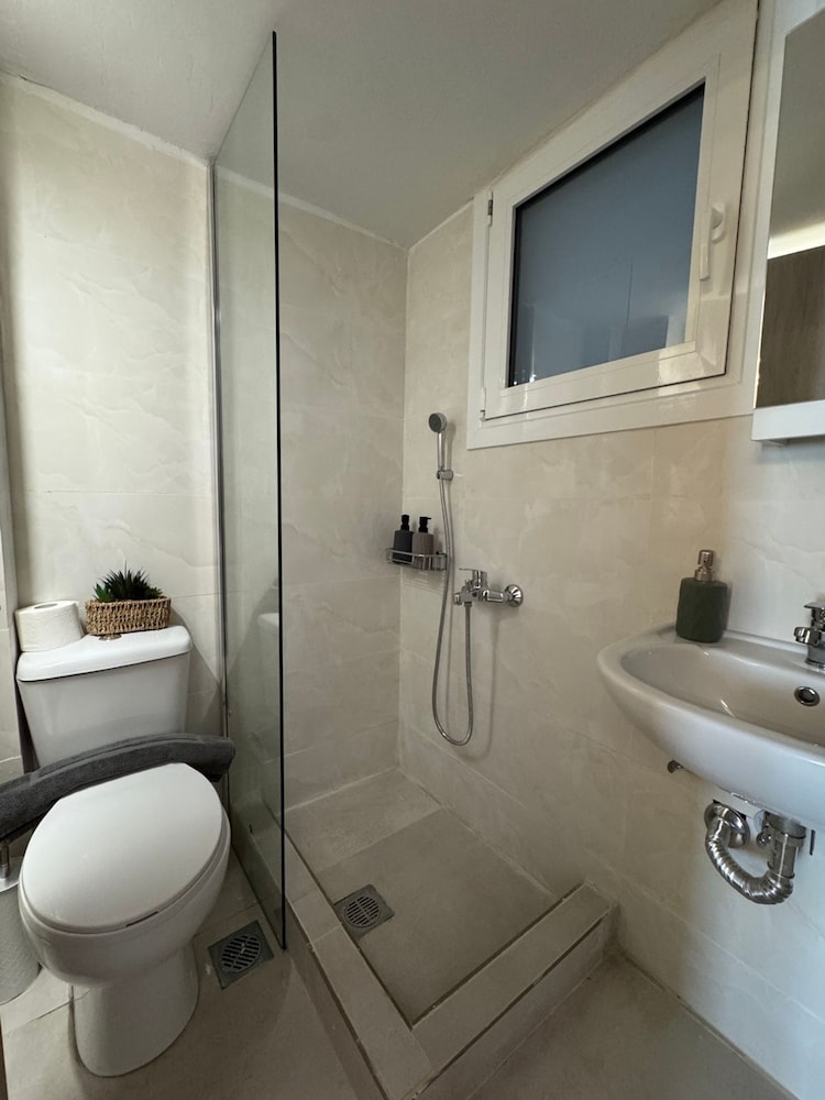 Athenian Stay Chara s 2 Apartment