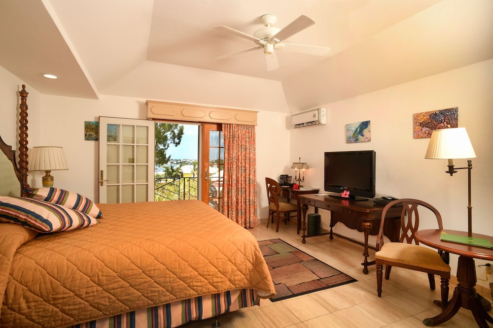 Bermuda Vacations - Fourways Inn - Property Image 3