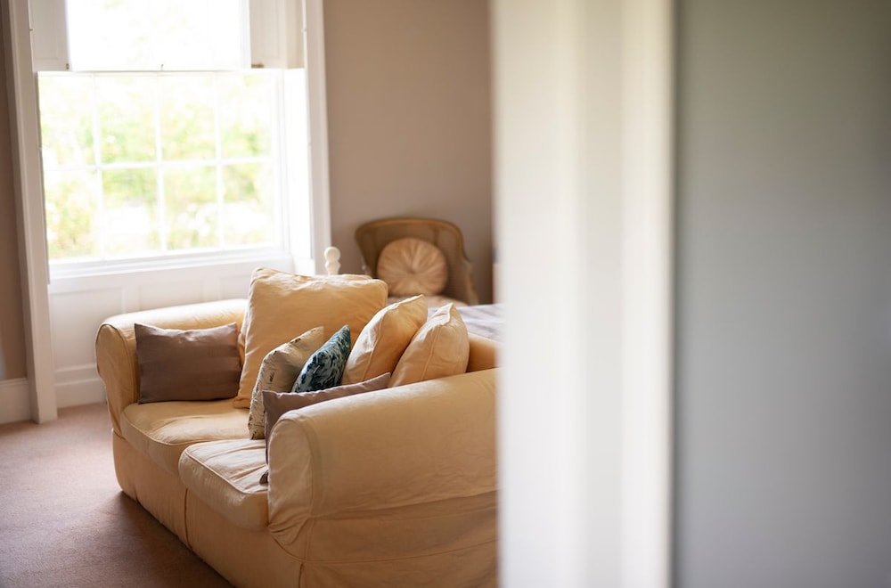 Goss Hall Bed & Breakfast
