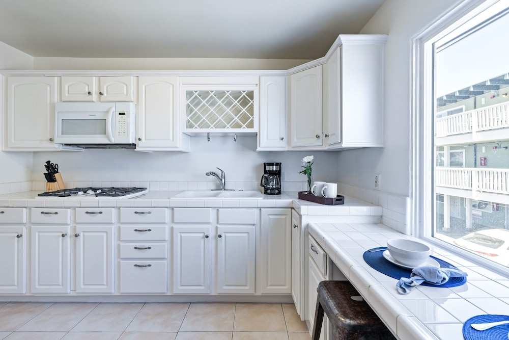 Ocean Blvd Apt 6 by Avantstay On Pacific Beach