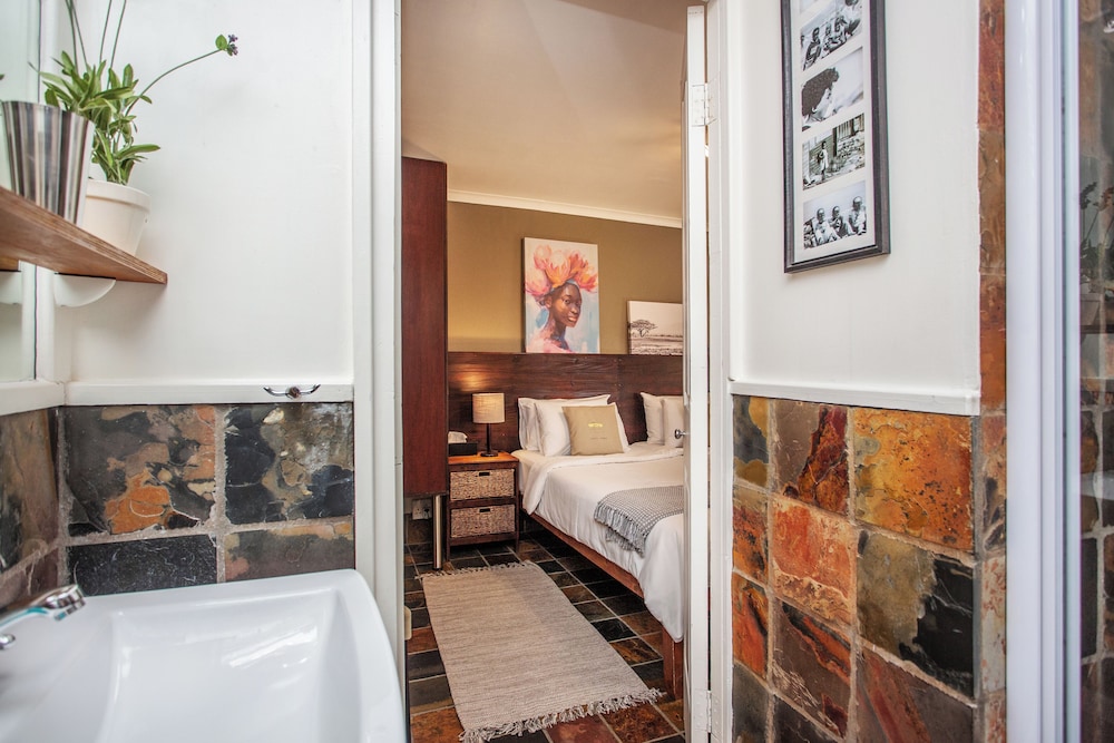 Toms Guest House view 5