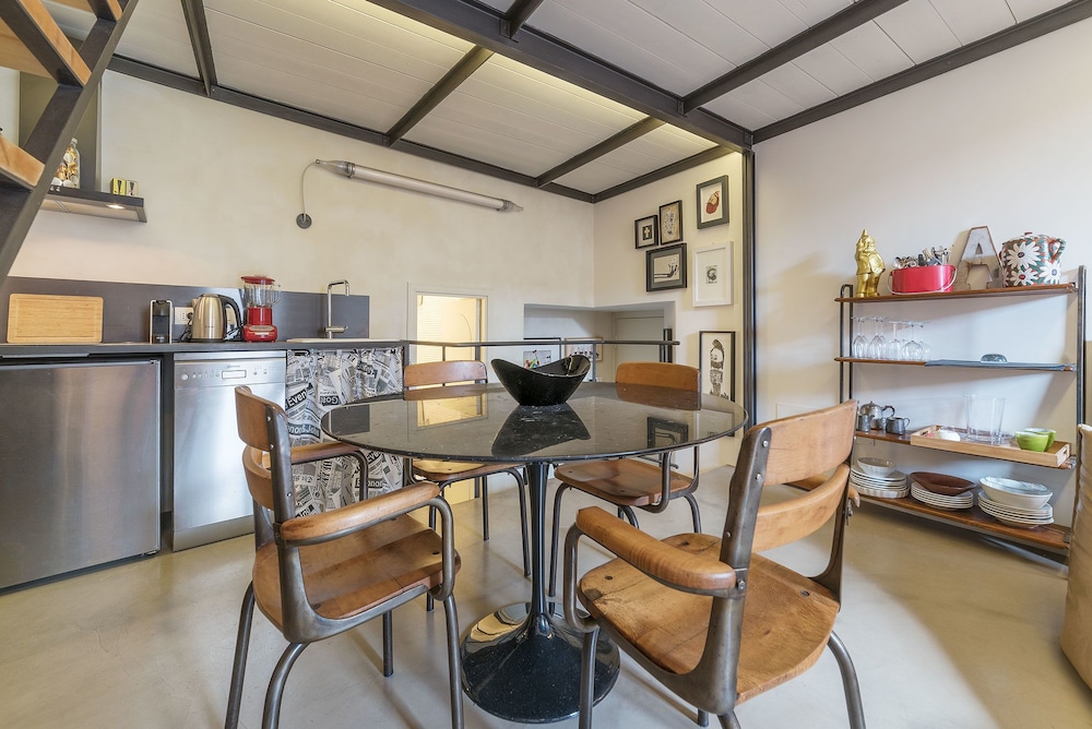 San Teodoro Modern Loft