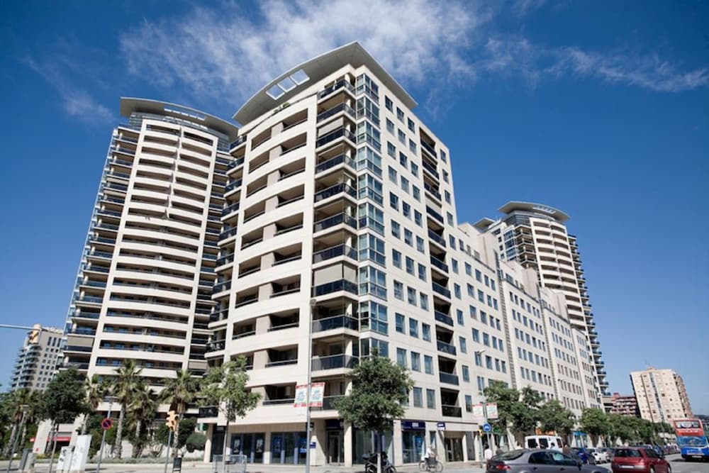 Akira Flats Diagonal Mar