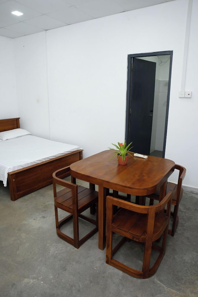 Colombo Mount Hostel