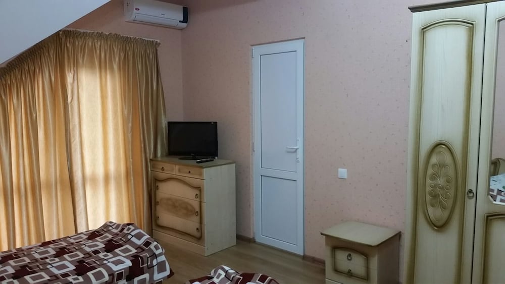 Alisa Guest House