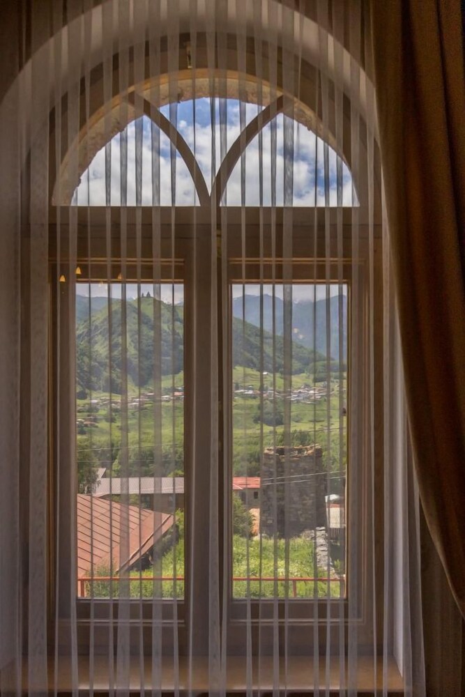 GRAF KAZBEGI