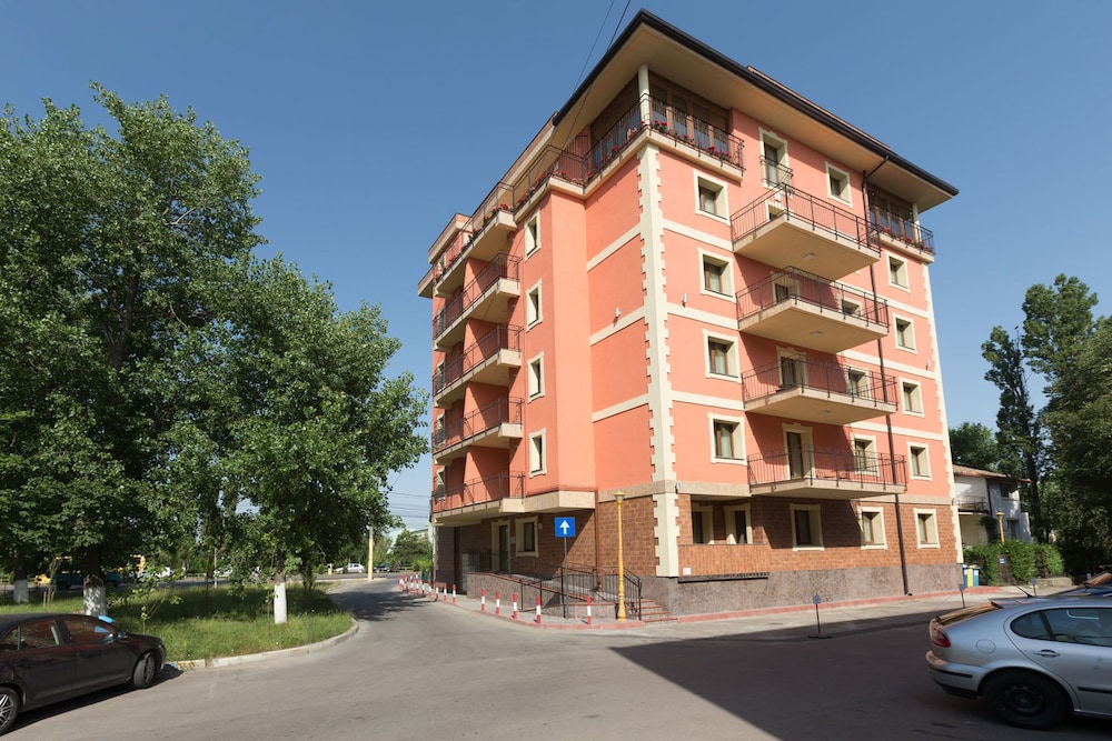Aparthotel Luxury Ovidiu Mamaia