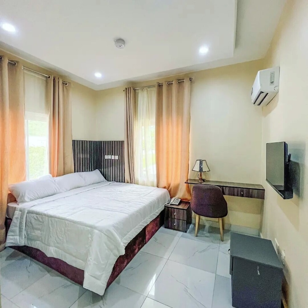 Bott Apartment