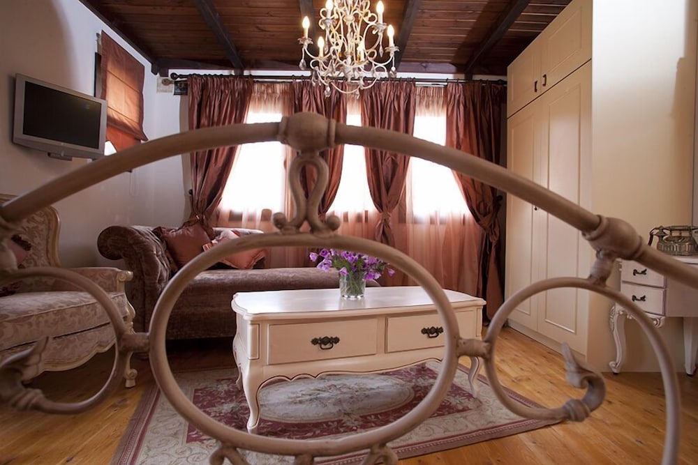 Refanidis Natural Luxury Hotel