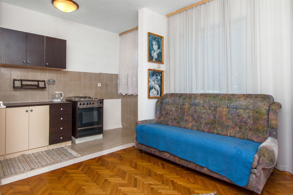Apartments Osvit view 4