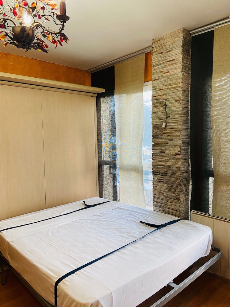 Estudio Edificio Serraneu Asn, apartamento en Monachil