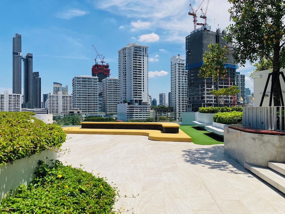 Chewathai Thong Lor Private Condo