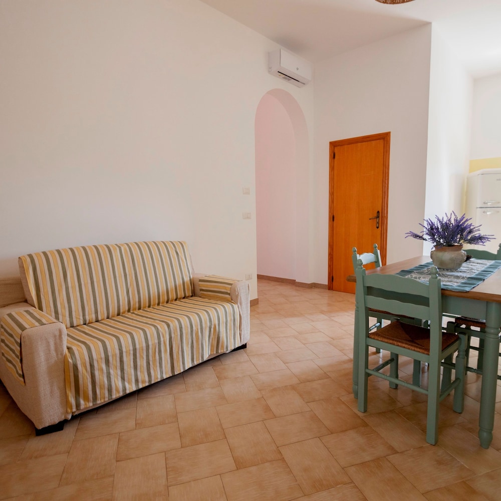 Villa Fil a by Pugliadamare