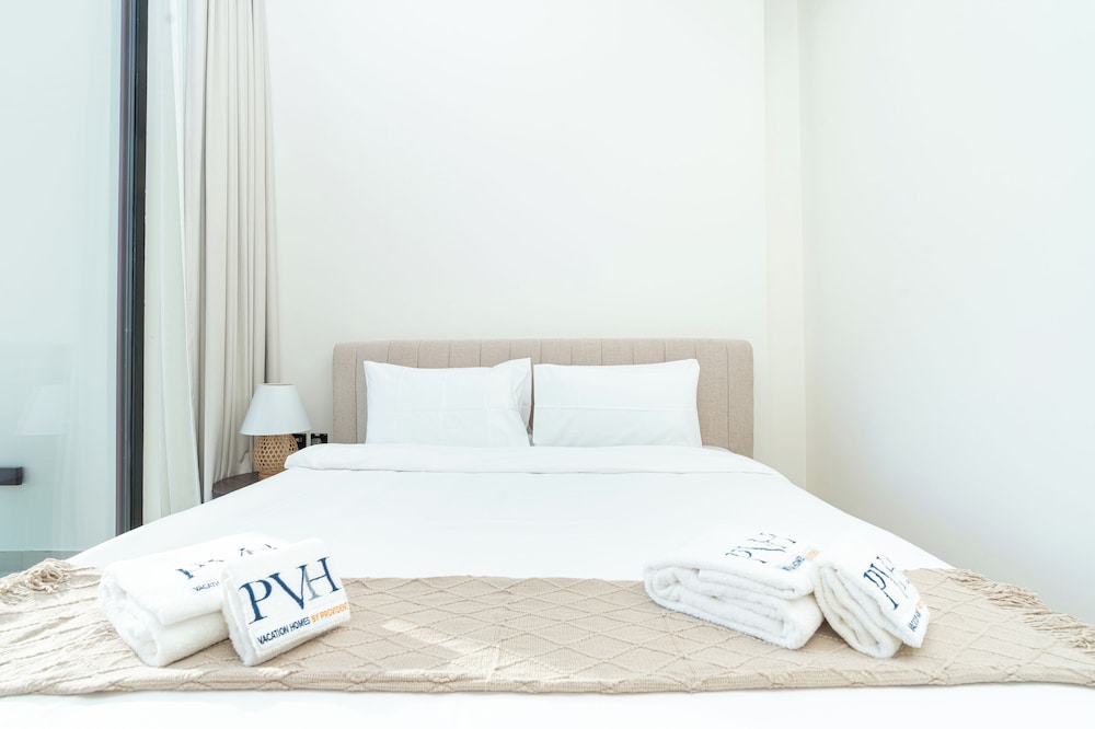 PVH - Serene 1BR - Binghatti House