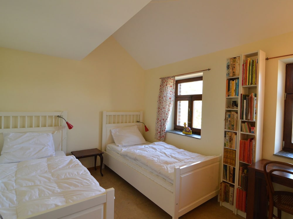 Holiday Home in Izier With Roofed Terrace, Garden, Parking view 5