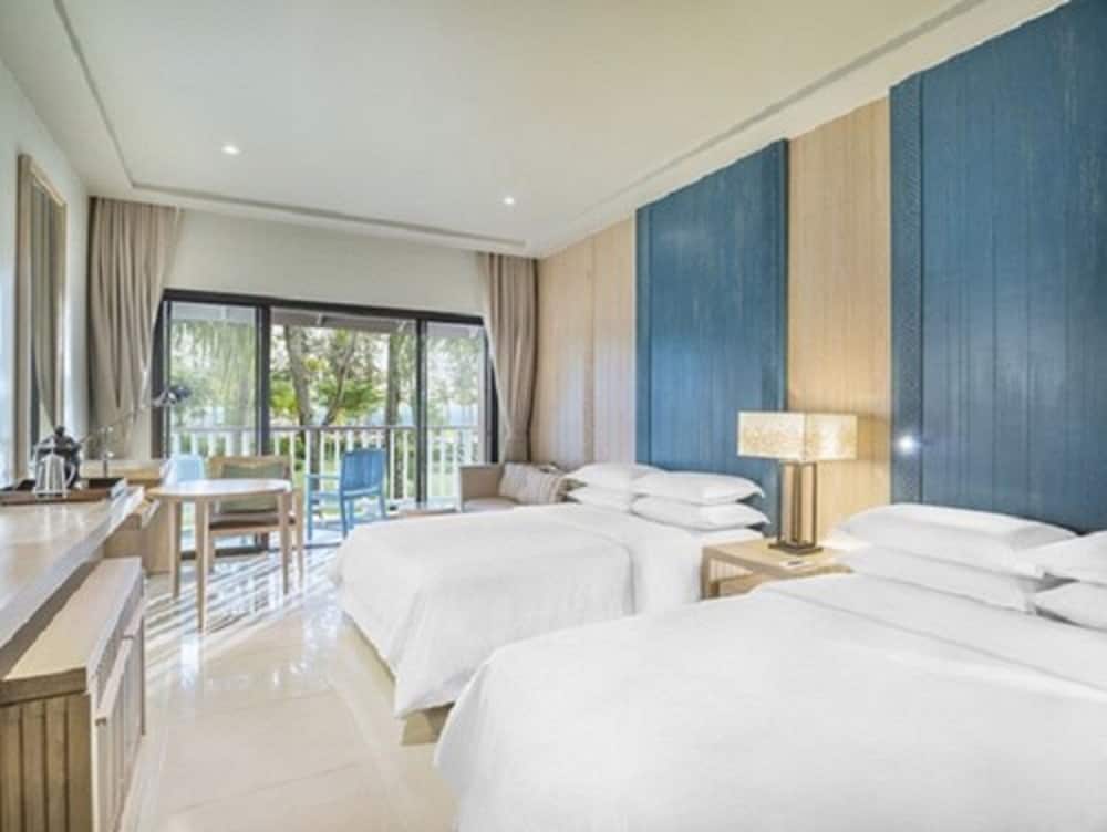 Dusit Thani Krabi Beach Resort 21