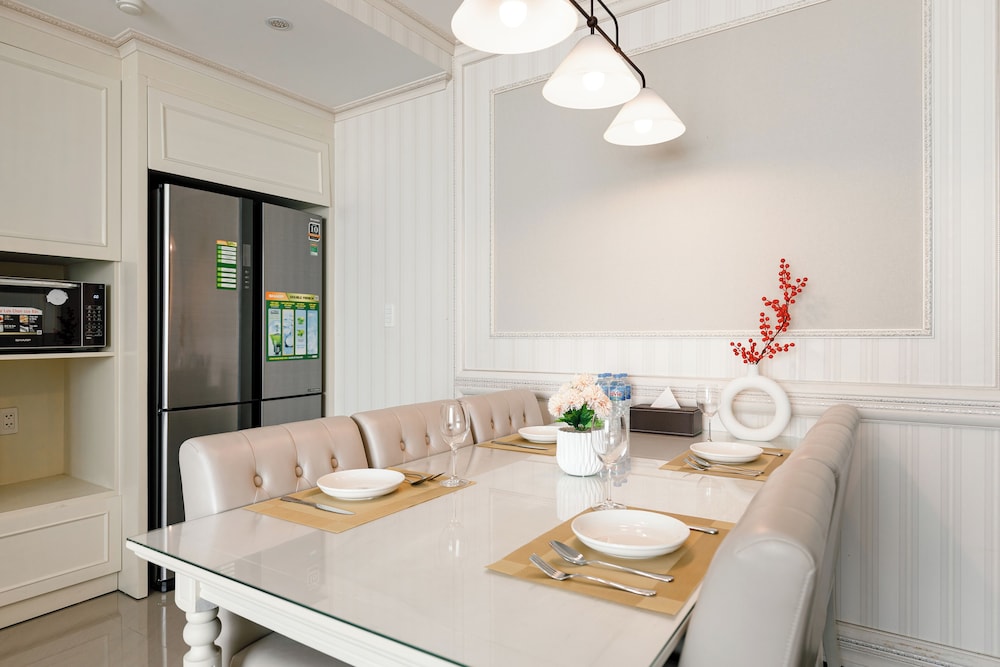 Luxury Condotel Luminous Leman