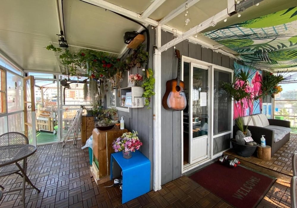 Gudeok Guest House - Hostel