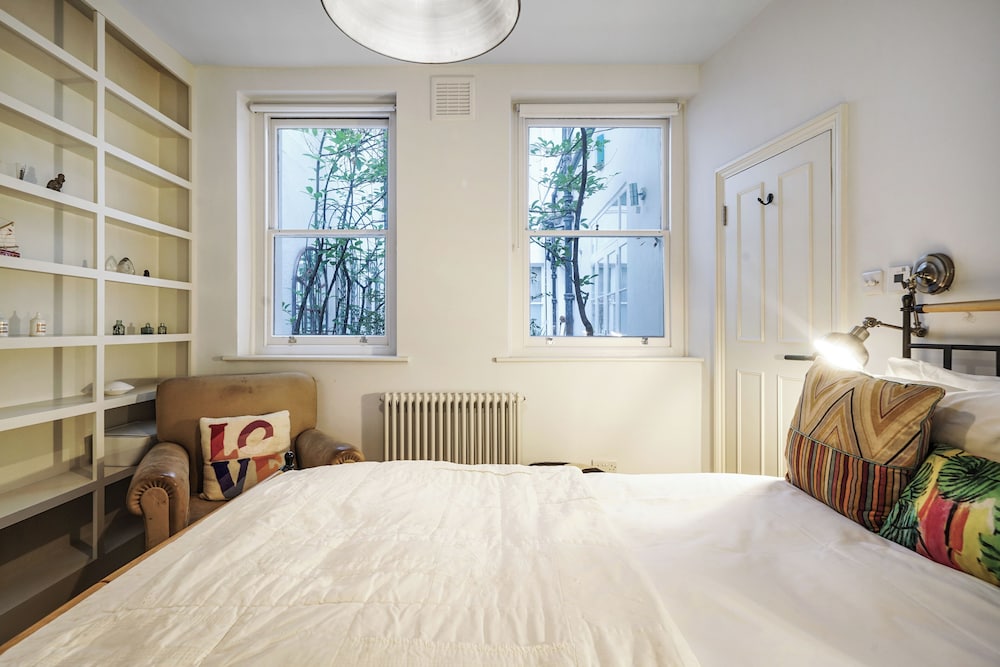 Queen's Gate Gardens Flat