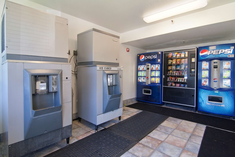 Motel 6 Roseville, MN - Minneapolis North