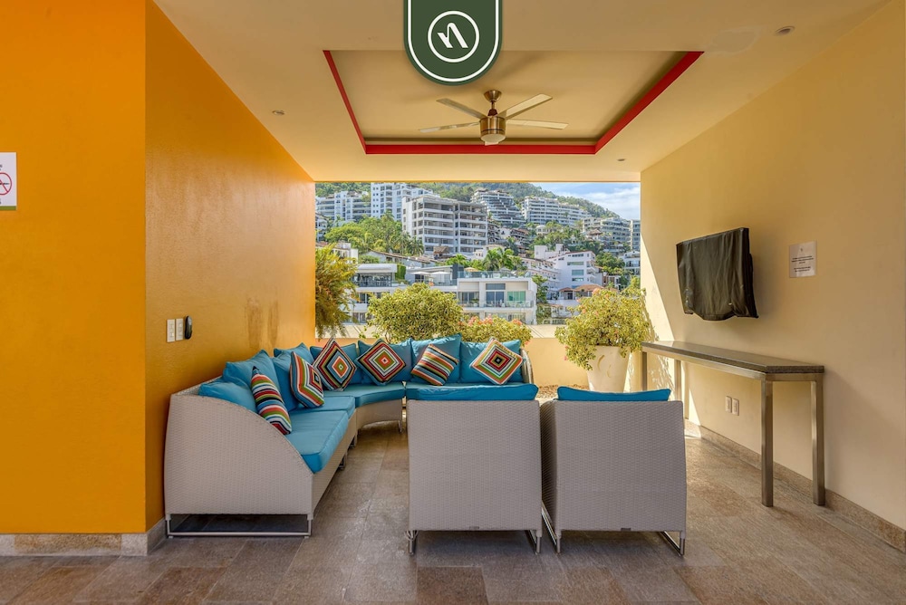 V166 106 in Jalisco With 1 Bedrooms and 1 Bathrooms