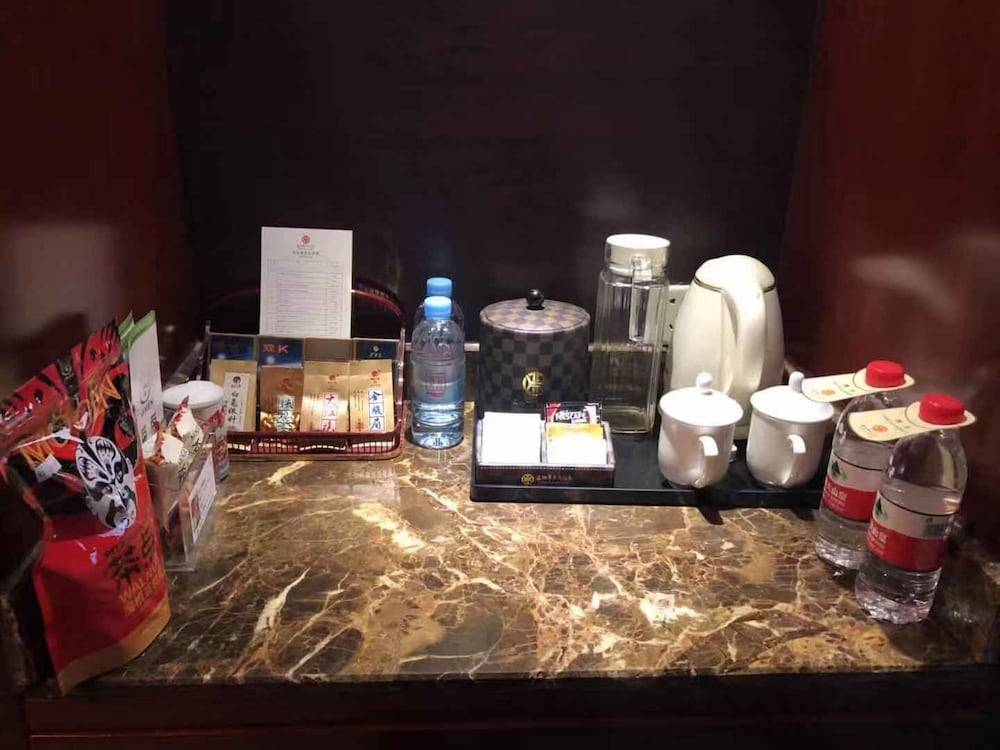Yiyang Huatian Hotel view 3