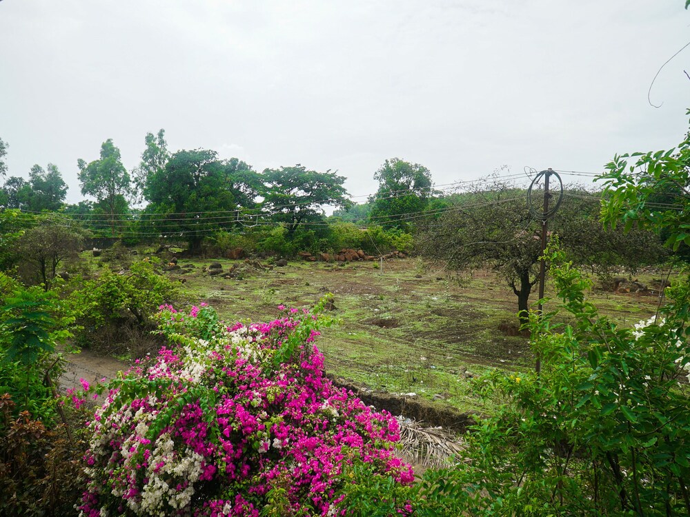 OYO 15010 Heaven Homes