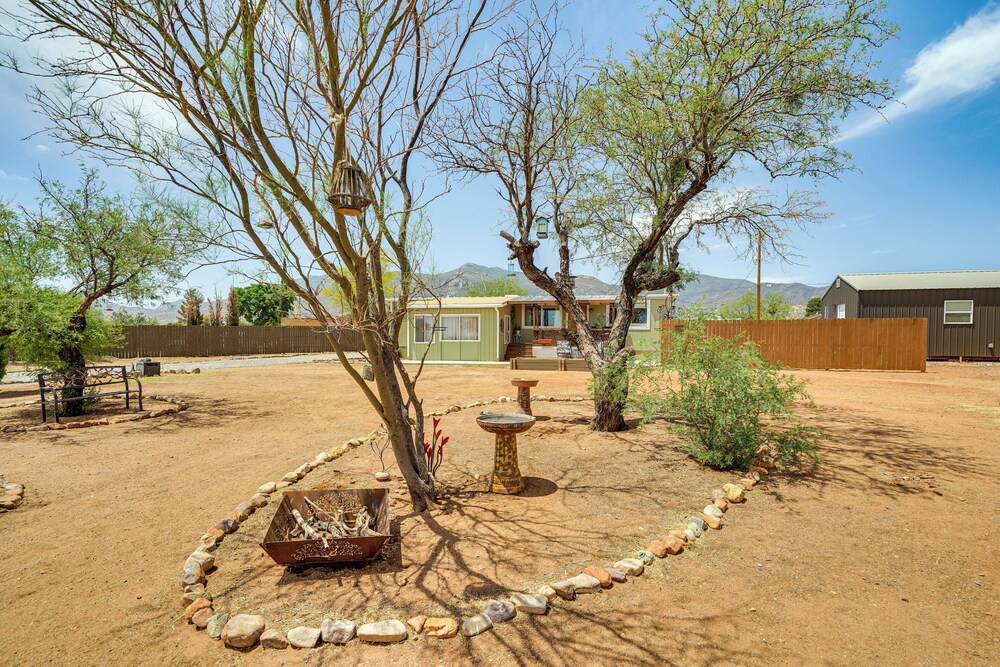 1 Acre, Home Office: Sierra Vista Gem 4 Mi to Dtwn