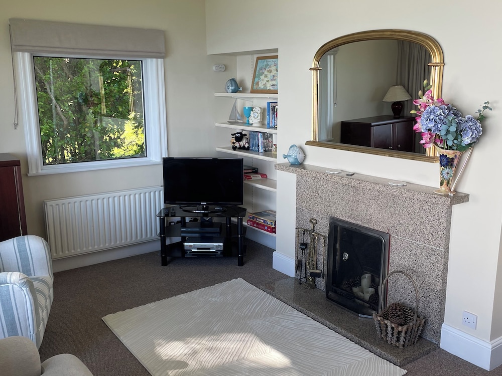 Rocklea Seaside Cottage