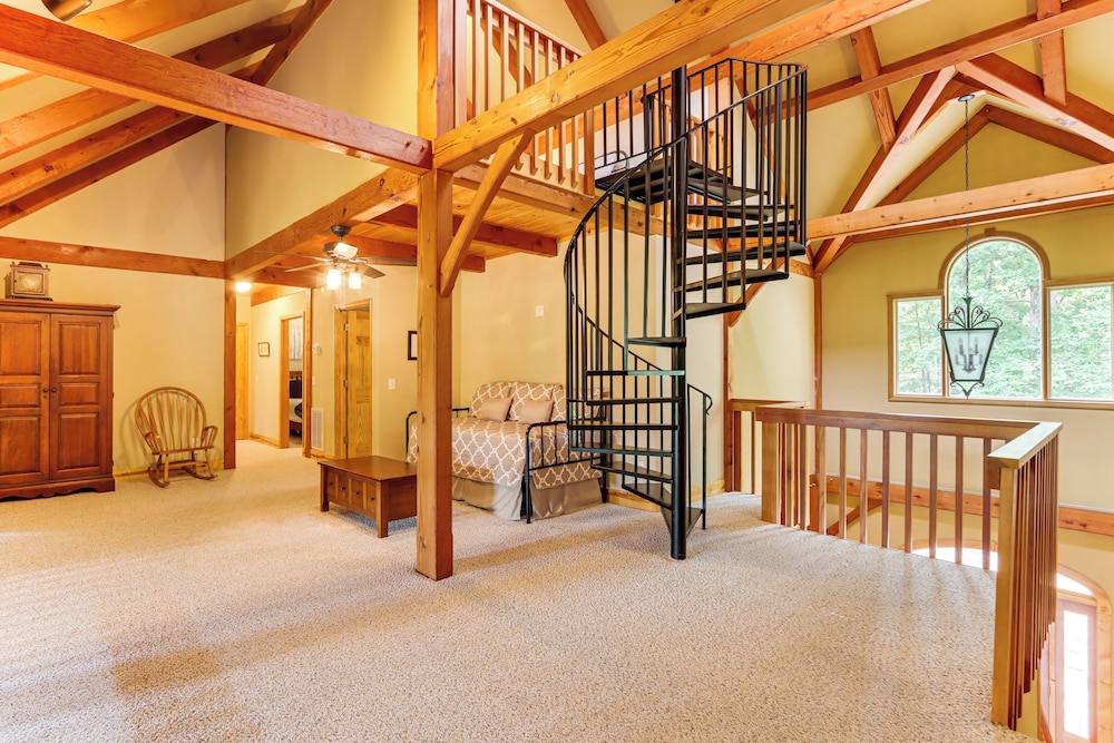 Game Room & Fireplaces: Group Dahlonega Getaway