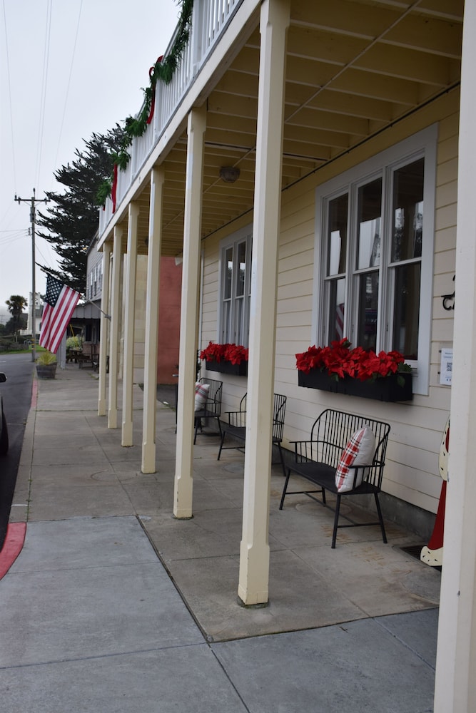 Tomales Hotel