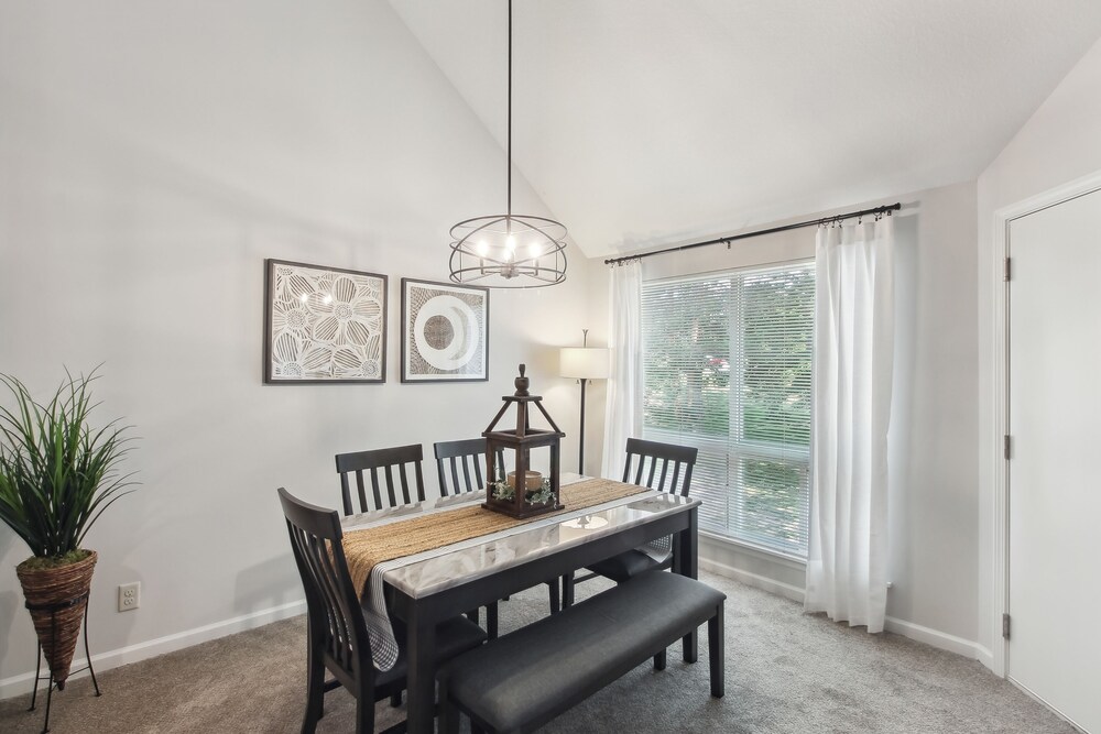 Overland Park Condo, Close to Lakes Parks! - Property Image 20