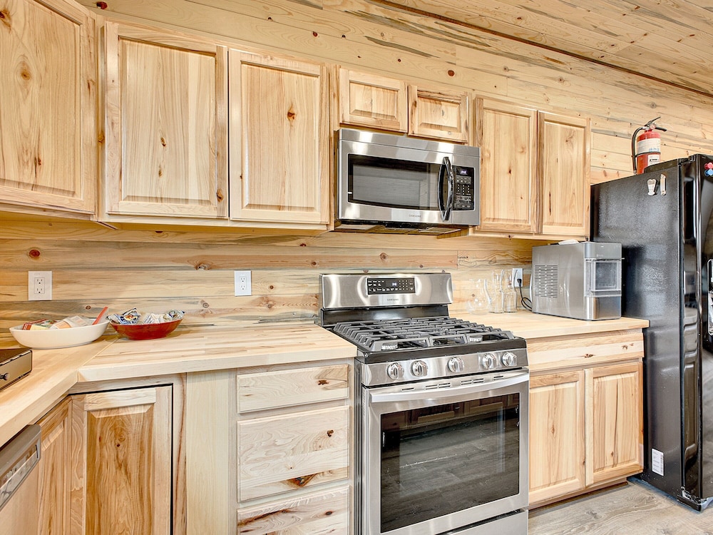 Switchback Basecamp 4 Bedroom Home