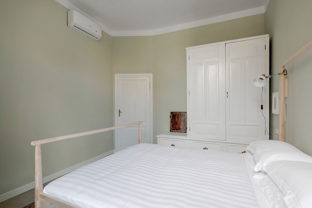 Vatican Sweet Suite