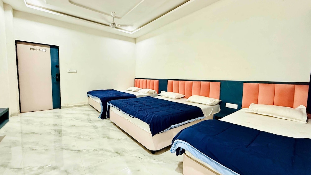 Hotel Raj Inn