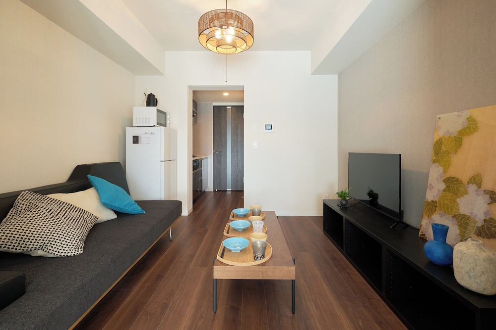 AQUA RESIDENCE Sangenjaya by Tranova