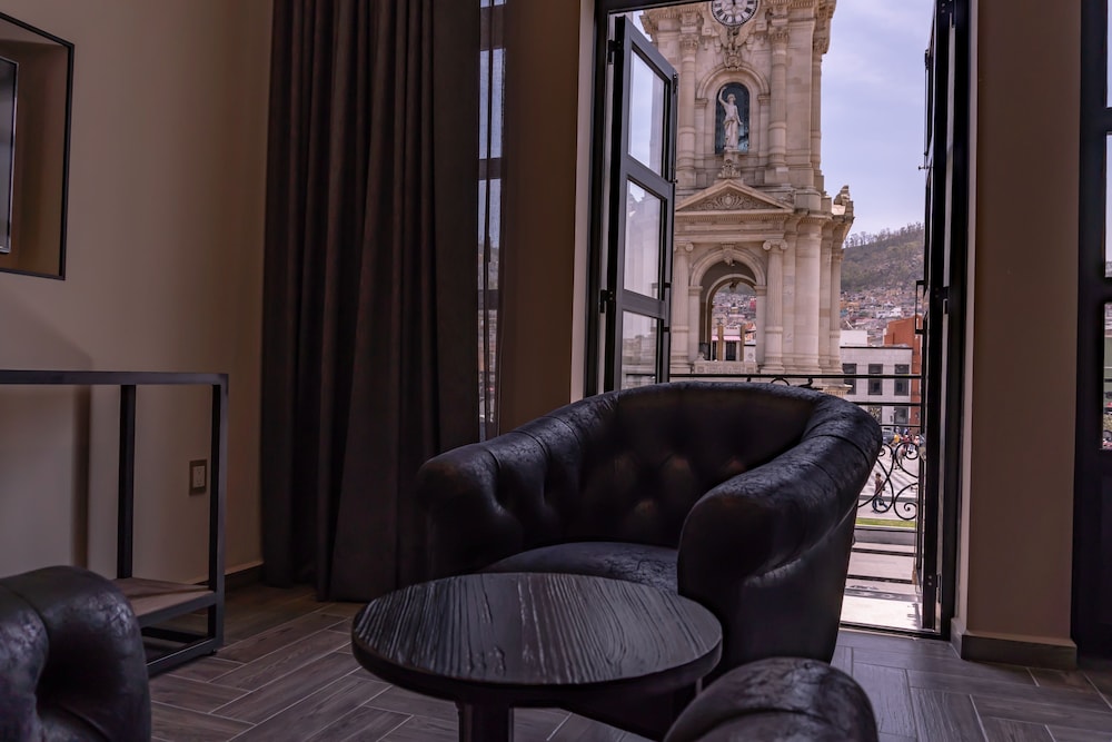 Pachuca Vacations - Capitalino Hotel y Plaza - Property Image 1