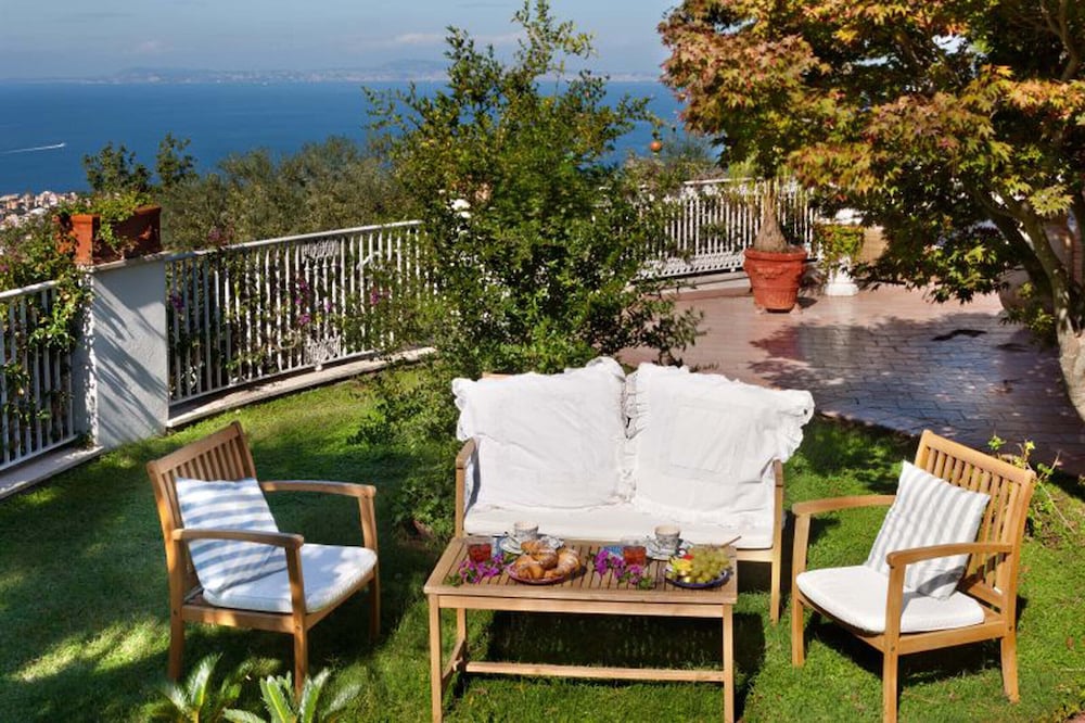 Villa Auxilia in Piano di Sorrento