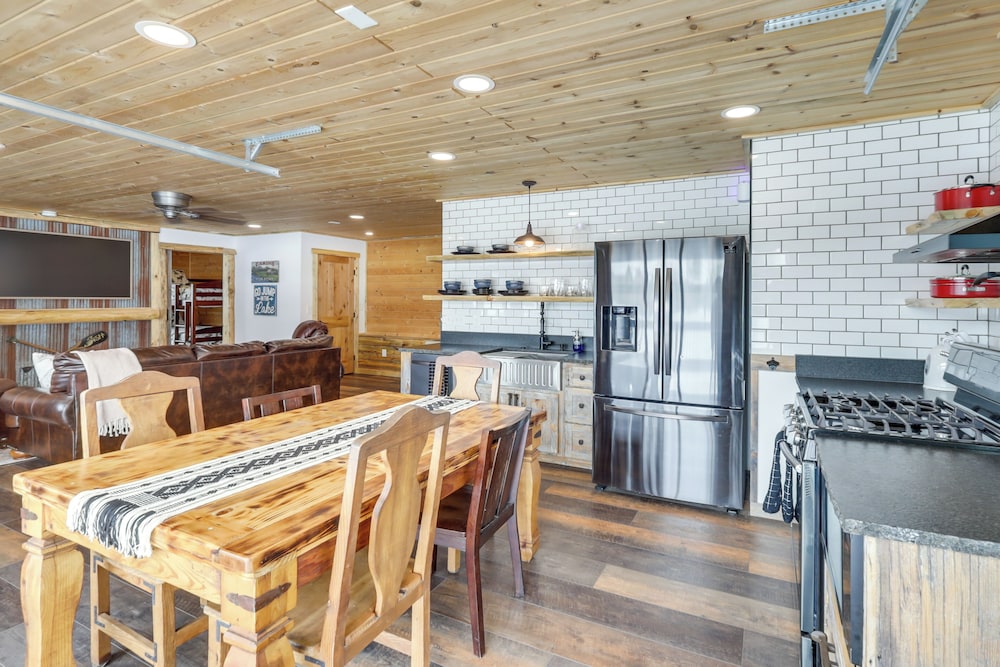 Modern Granby Retreat: Fish, Hike & Relax!
