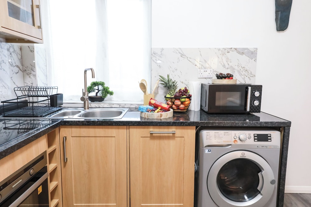 Victoria Road Apartment in Stoke